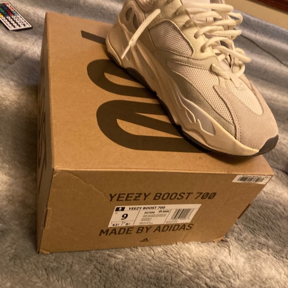 Yeezy boost 700 analog - Picture 2 of 3